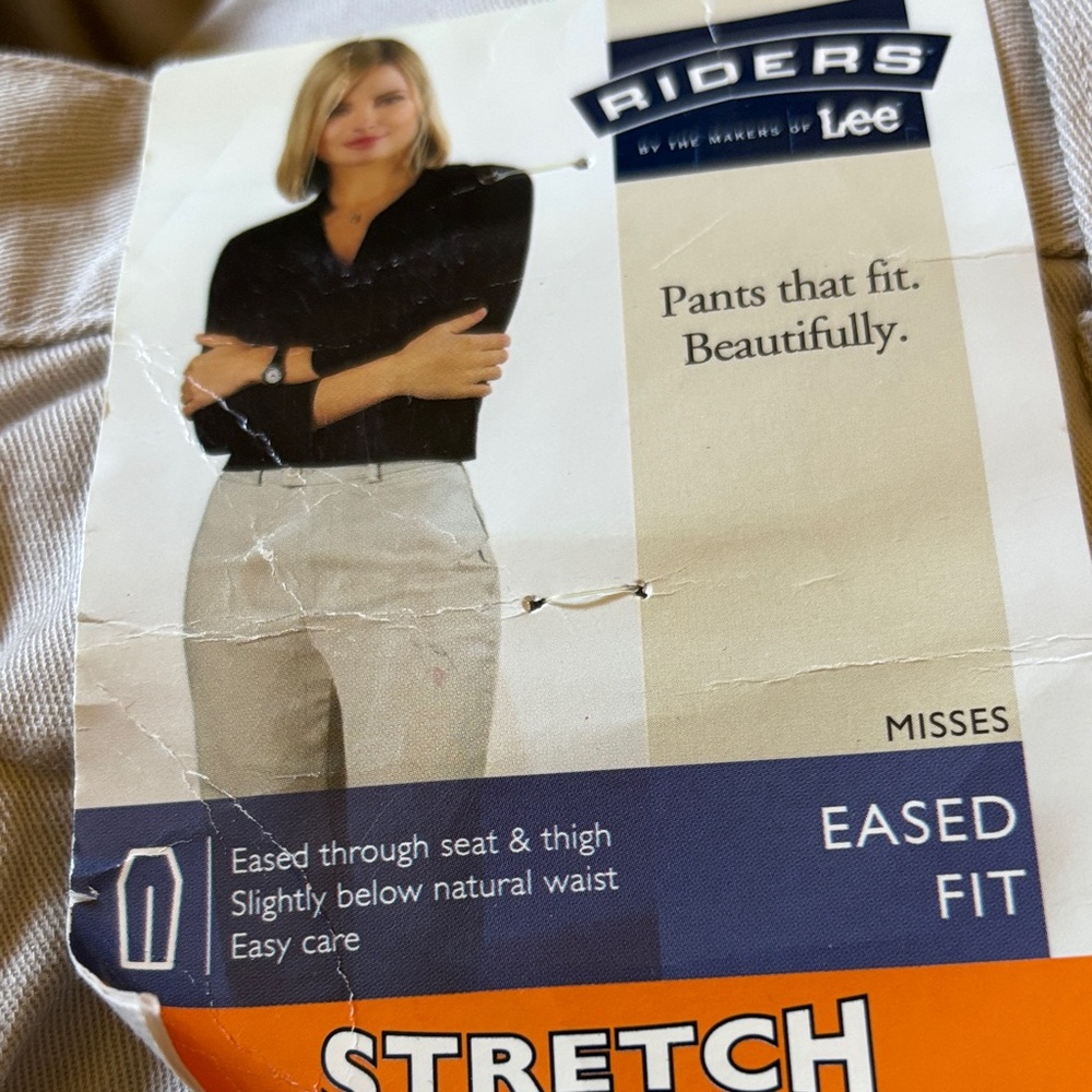 Pants womens new size 12 P Riders Lee 99% cotton 1% Lycra stretch eased fit